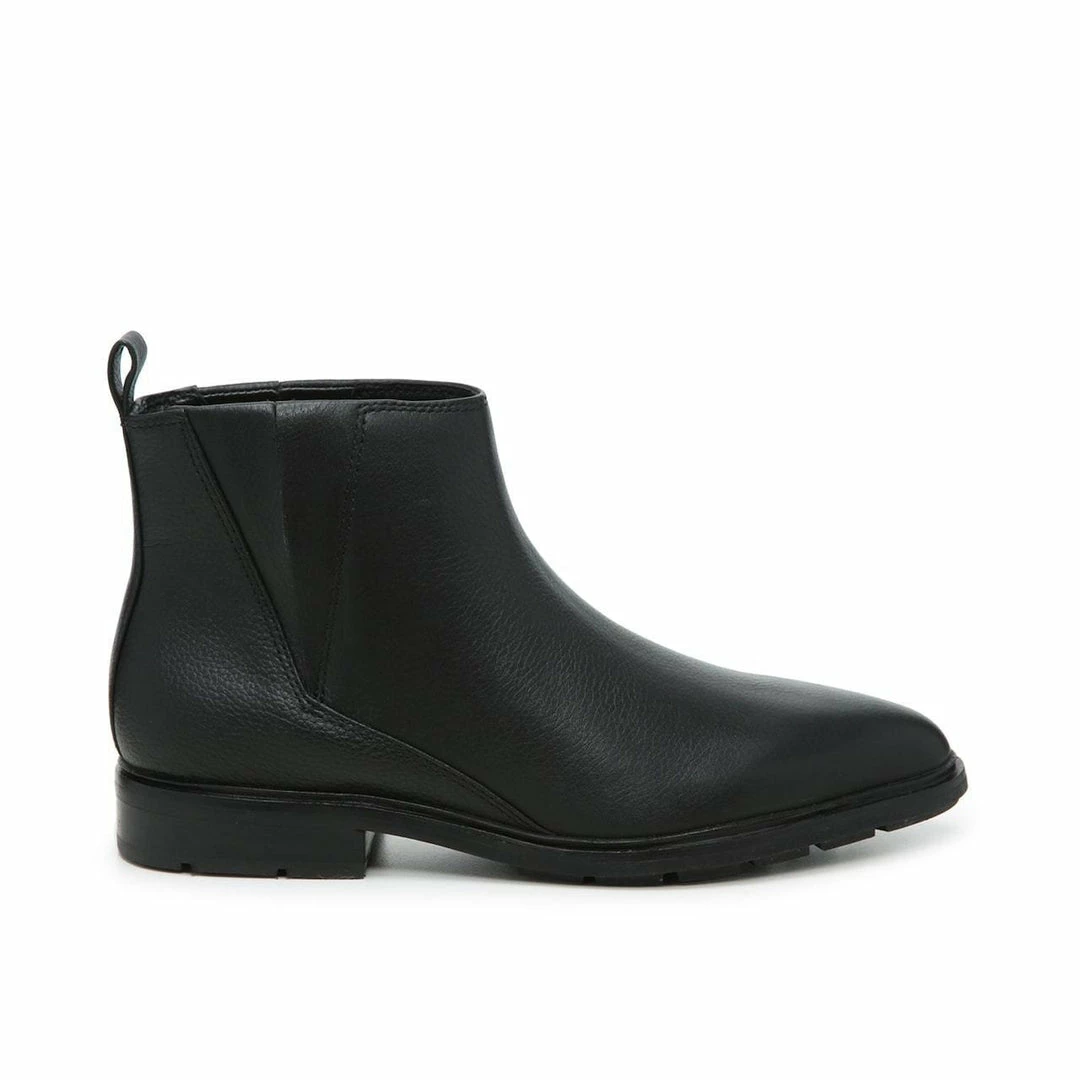 Via Spiga Emelin Weatherproof Chelsea Boots 6 Via Spiga Emelin Weatherproof Chelsea Boots