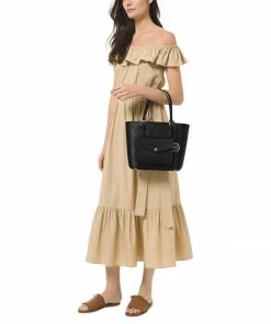 Michael Kors Jet Set Multi Function Medium Pocket Tote Black 9 Michael Kors Jet Set Multi Function Medium Pocket Tote Black